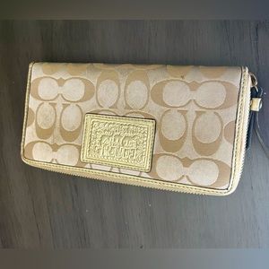 Coach wallet